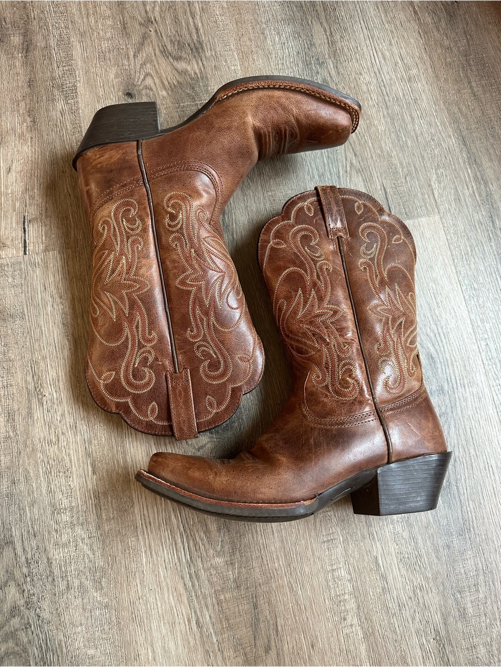 Ariat Round Up Square Toe Western Boot